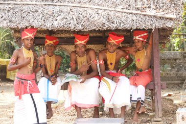 Kerala Geleneksel Halk Dansçısı Munnar Hindistan 25 Nisan 2021