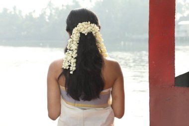 Kerala Geleneksel Halk Dansçısı Munnar Hindistan 25 Nisan 2021