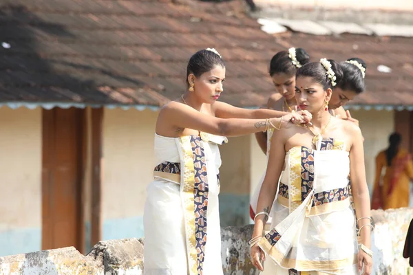 Kerala Bailarina Folclórica Tradicional Munnar India Abril 2021 — Foto de Stock