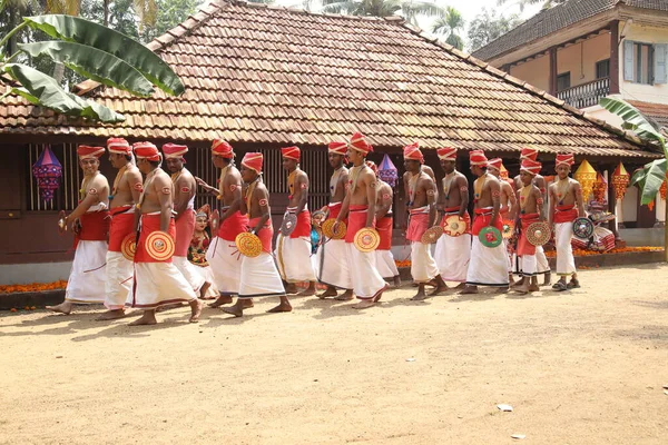 Kerala Geleneksel Halk Dansçısı Munnar Hindistan Nisan 2021 — Stok fotoğraf