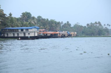 Teknedeki balıkçılar