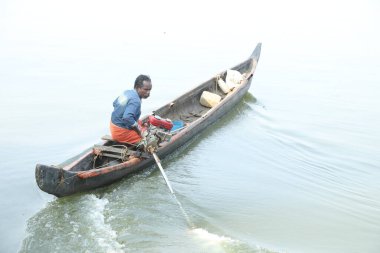 Teknedeki balıkçılar