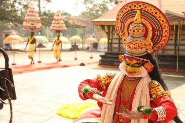 Geleneksel Halk Dansçısı Kerala Hindistan