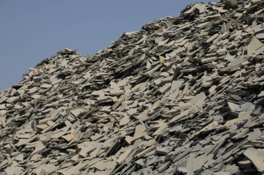 Siyah taş madenciliği