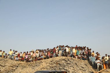 Hint Kırsal Halkı izliyor