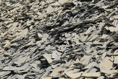 Siyah taş madenciliği