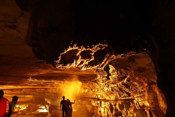Rock Barlangok Indiában — Stock Fotó