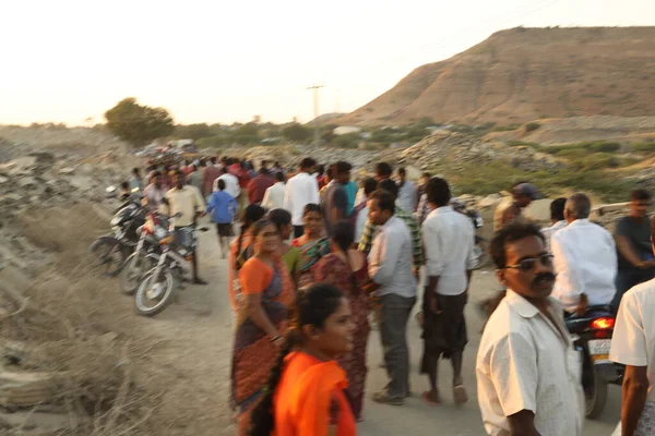 Lidé Vesnické Silnici Hyderabad Indie Dubna 2021 — Stock fotografie