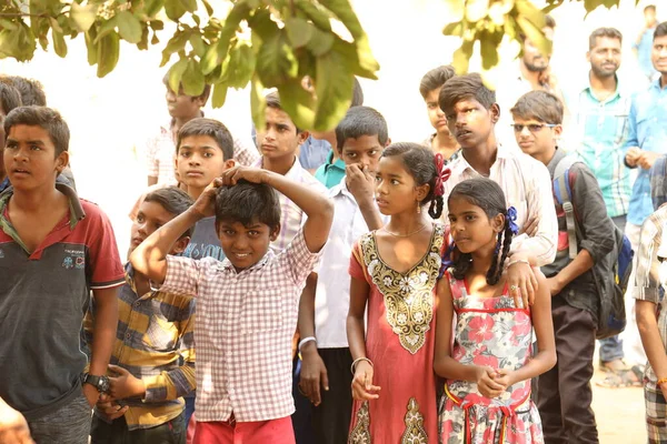 Indian Children Watching Hyderabad Índia Março 2021 — Fotografia de Stock