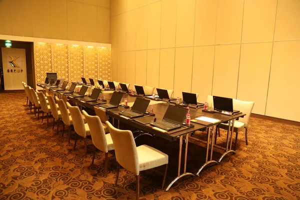 Konferans Salonu İçi