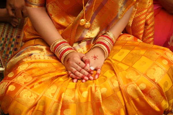 Παραδοσιακή Ινδουιστική Γαμήλια Τελετή — Φωτογραφία Αρχείου