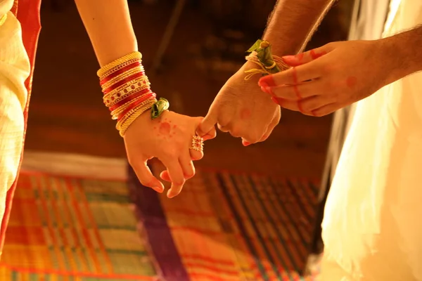 Traditionell Hinduisk Bröllopsceremoni — Stockfoto