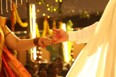 Geleneksel Hindu düğün töreni