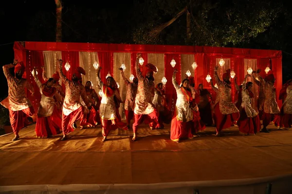 Bailarines Indios Traje Hyderabad India Marzo 2021 —  Fotos de Stock