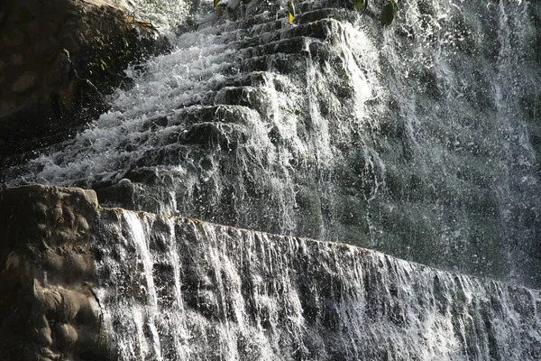 Agua Cae Pared — Foto de Stock