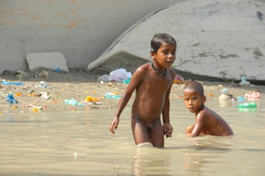 Hindistan 'daki Zavallı Çocuklar 25 Nisan 2021