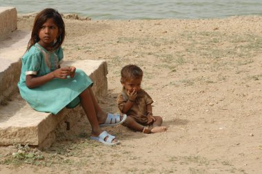 Hindistan 'daki Zavallı Çocuklar 25 Nisan 2021