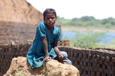 Hindistan 'daki Zavallı Çocuklar 25 Nisan 2021