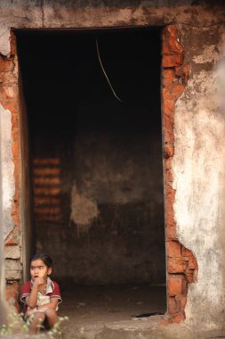 Hindistan 'daki Zavallı Çocuklar 25 Nisan 2021