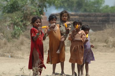 Hindistan 'daki Zavallı Çocuklar 25 Nisan 2021