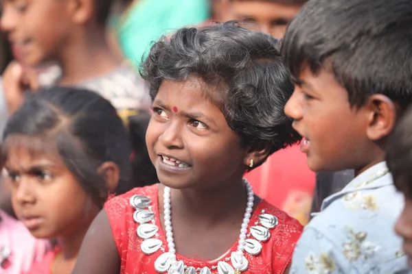 インドの少女子供ハイデラバード2021年4月25日 — ストック写真