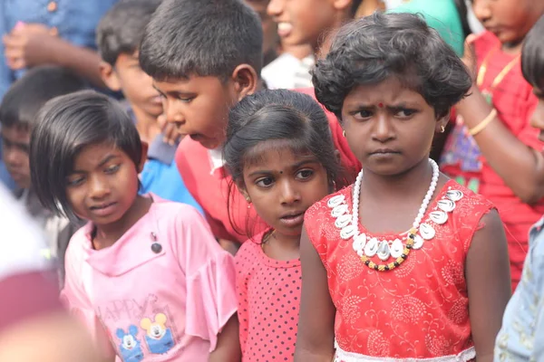 ⬇ Скачать Картинки Tamil Children, Стоковые Фото Tamil Children В.