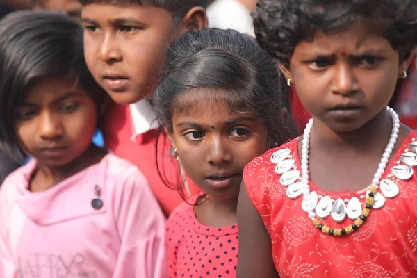 Indiase Kinderen Kijken Hyderabad India April 2021 — Stockfoto