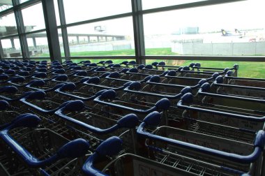 Bir havaalanının içi