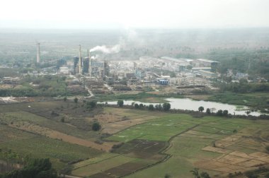 Hindistan 'daki fabrikanın havadan görünüşü