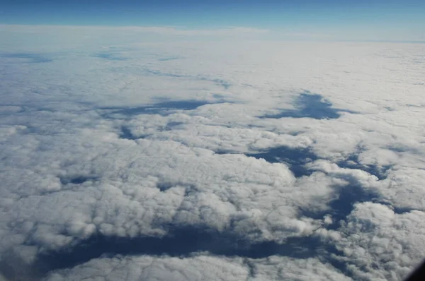 Вид Воздуха Облака Через Окно Полета — стоковое фото