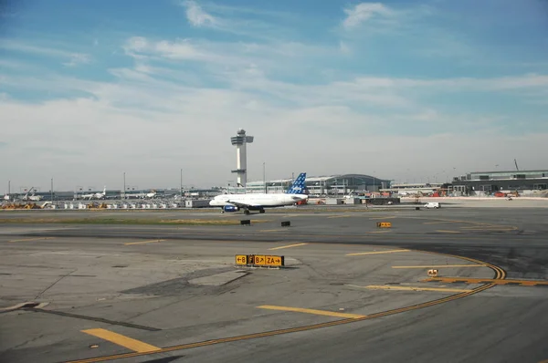 Зовнішній Вигляд Аеропорту — стокове фото