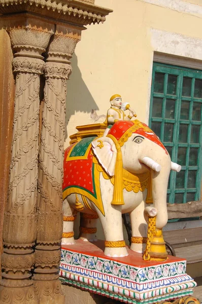 Rzeźba Indyjskiej Świątyni — Zdjęcie stockowe