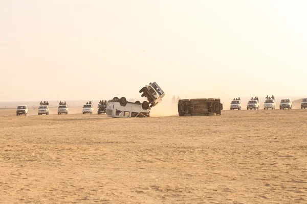 Accidente de coche en el desierto —  Fotos de Stock