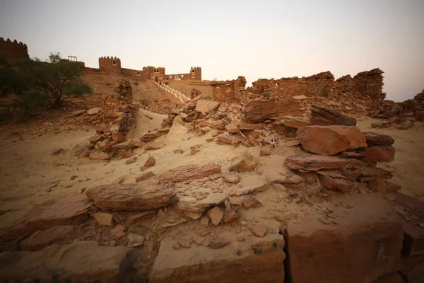 Velhas ruínas no deserto — Fotografia de Stock