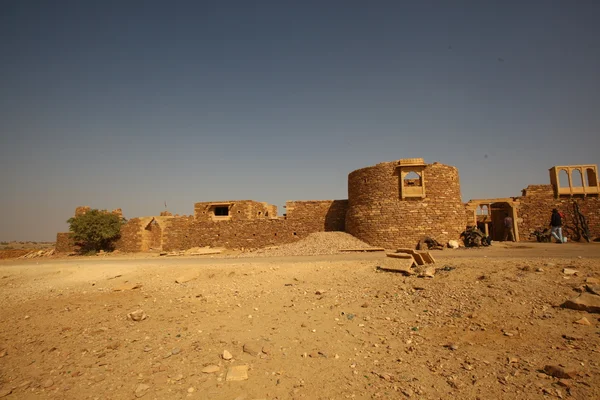 Old ruins in desert — Stock Photo, Image