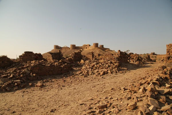 Old ruins in desert — Stock Photo, Image