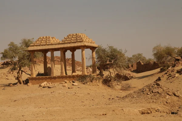 Vieilles ruines dans le désert — Photo