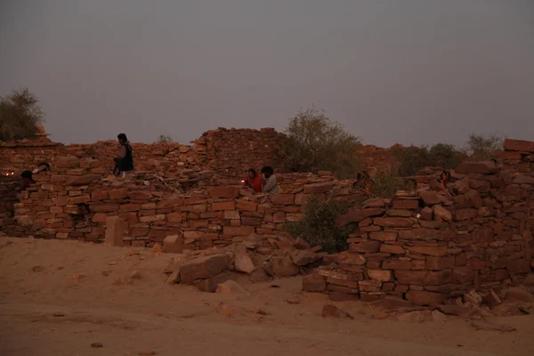 Povos pobres da aldeia no deserto Rajasthan Índia — Fotografia de Stock