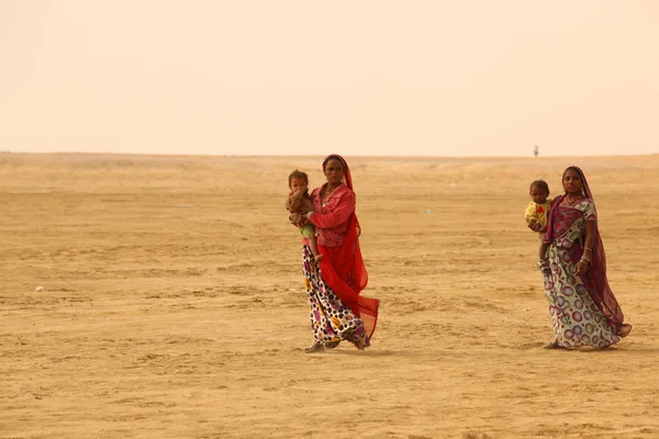 Poveri nel deserto — Foto Stock