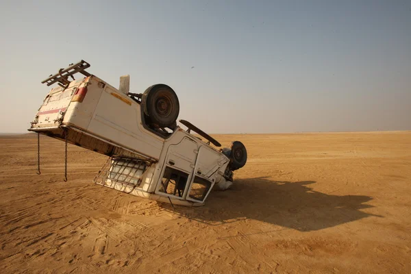Accident de voiture dans le désert — Photo