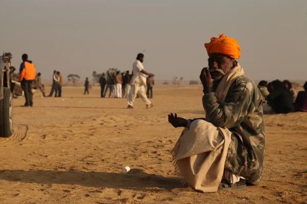 Pobres en el desierto —  Fotos de Stock