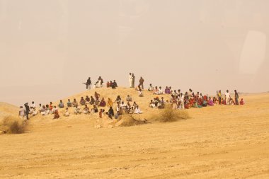 Köy yoksul insanların çölde