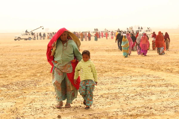 Village poor people in Desert — Stock Photo, Image