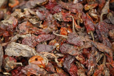 Markette Hasarlı Kırmızı Biber