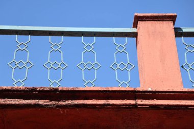 Köydeki çağdaş kırsal ev