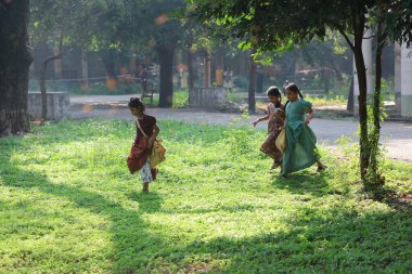 15 Aralık 2025 Hyderabad Hindistan 'da Genç Hintli Kızlar