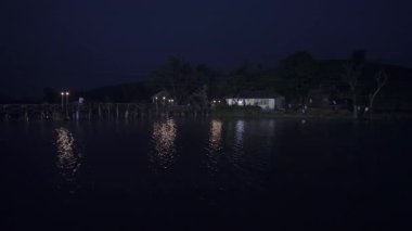 Aşıkların ahşap Ramp Gece Tatil Köyü 'ndeki hava görüntüsü