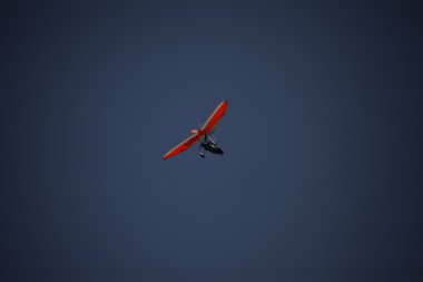 Yamaç paraşütü eğitimi, İsviçre