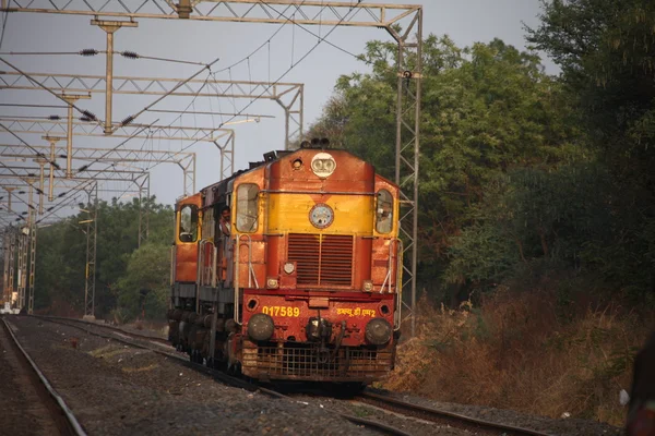 Trilha de trem na área rural Índia — Fotografia de Stock