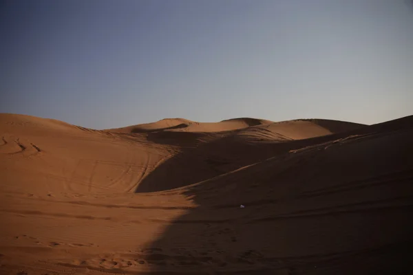 Paisaje del desierto en Dubai Emiratos Árabes Unidos — Foto de Stock